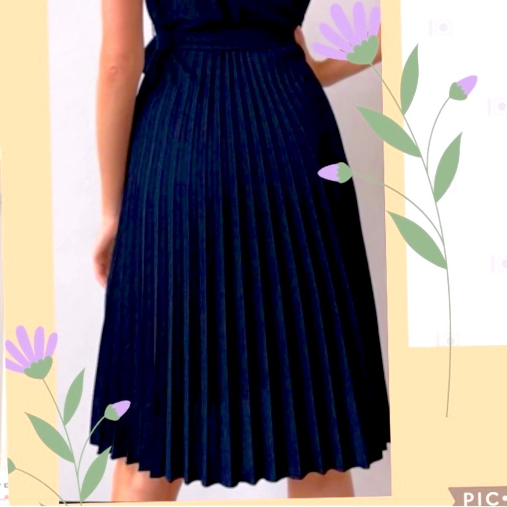Navy blue Pleated hem self belted dress  -Great for evening and work. New - Picture 2 of 3